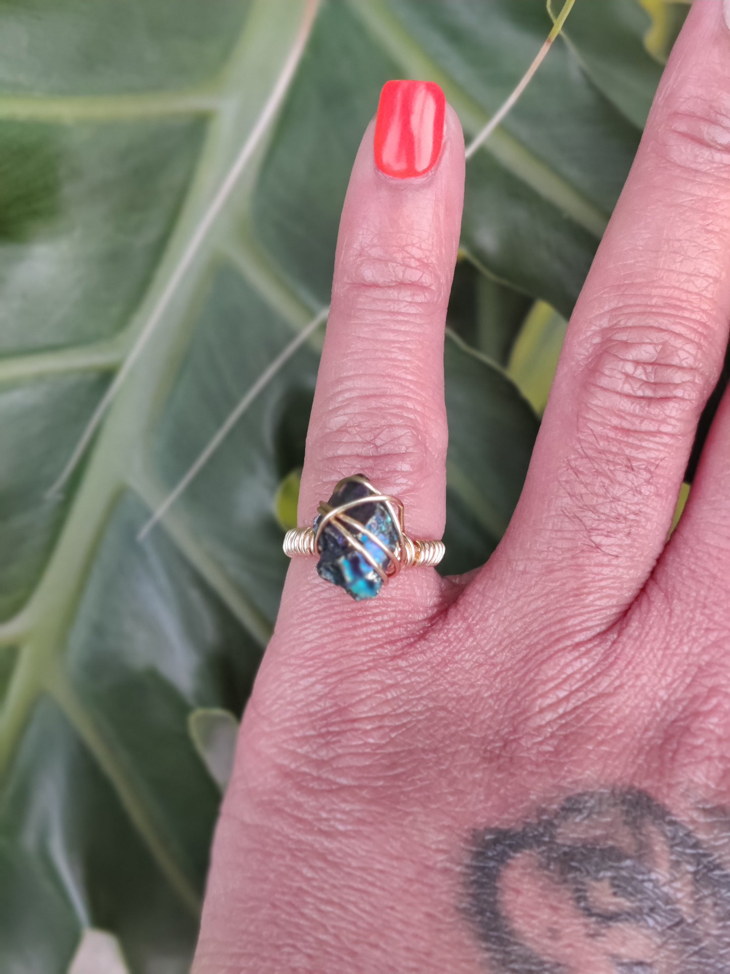 Peacock ore Crystal Ring